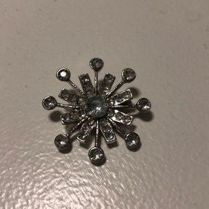 Snowflake pin